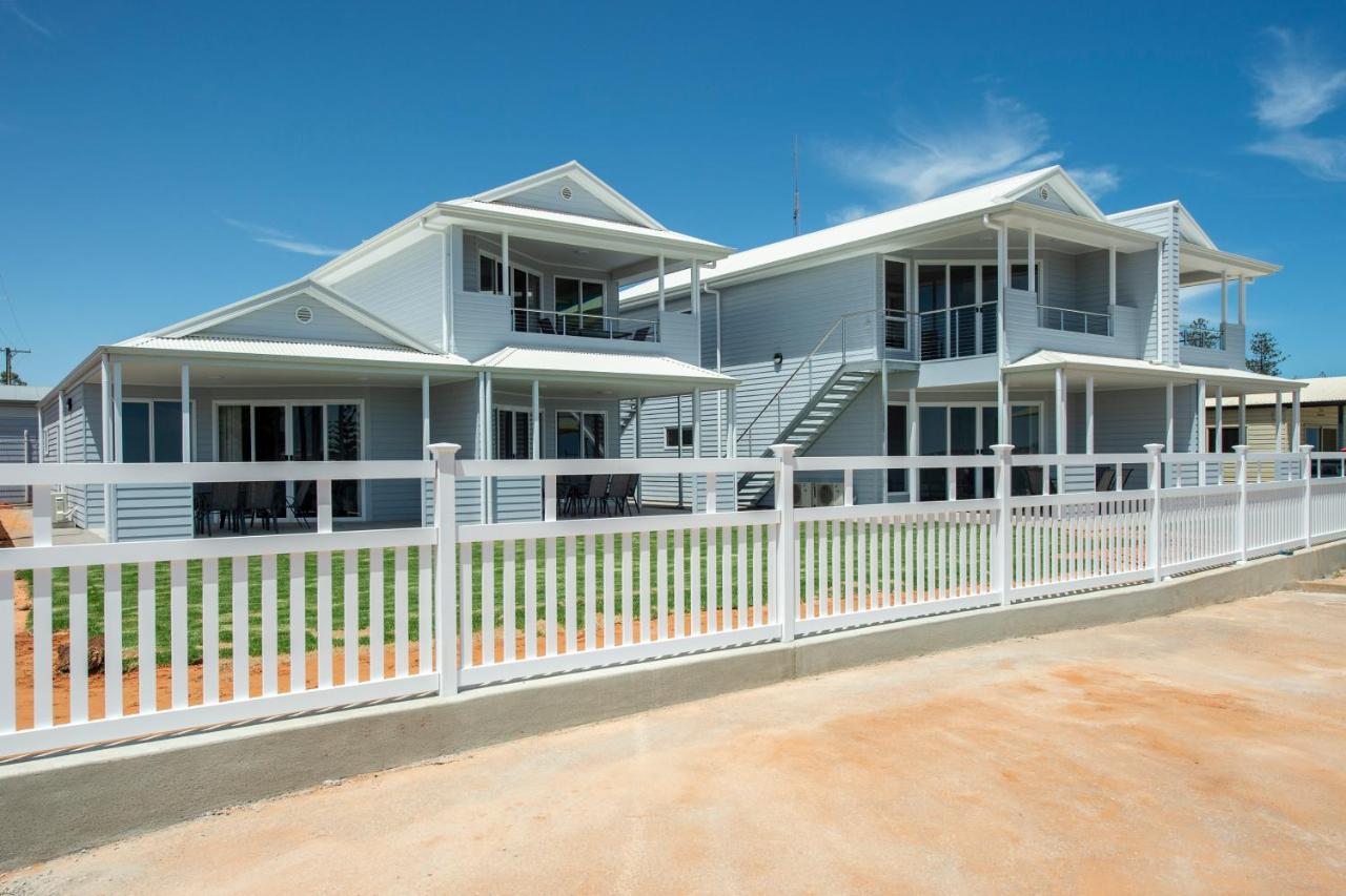 Wallaroo Beachfront Tourist Park ภายนอก รูปภาพ