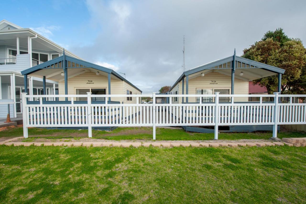 Wallaroo Beachfront Tourist Park ภายนอก รูปภาพ