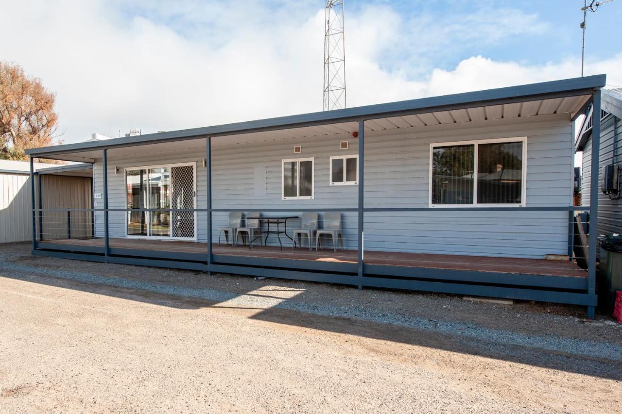 Wallaroo Beachfront Tourist Park ภายนอก รูปภาพ